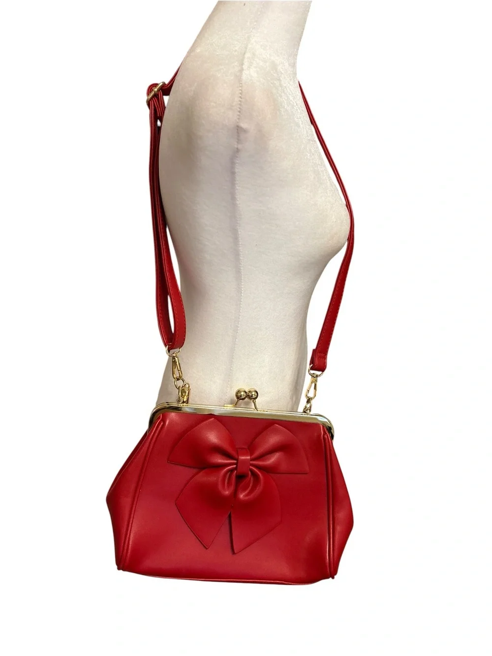 Vintage Rockin Robin Red Bow Frame Bag
